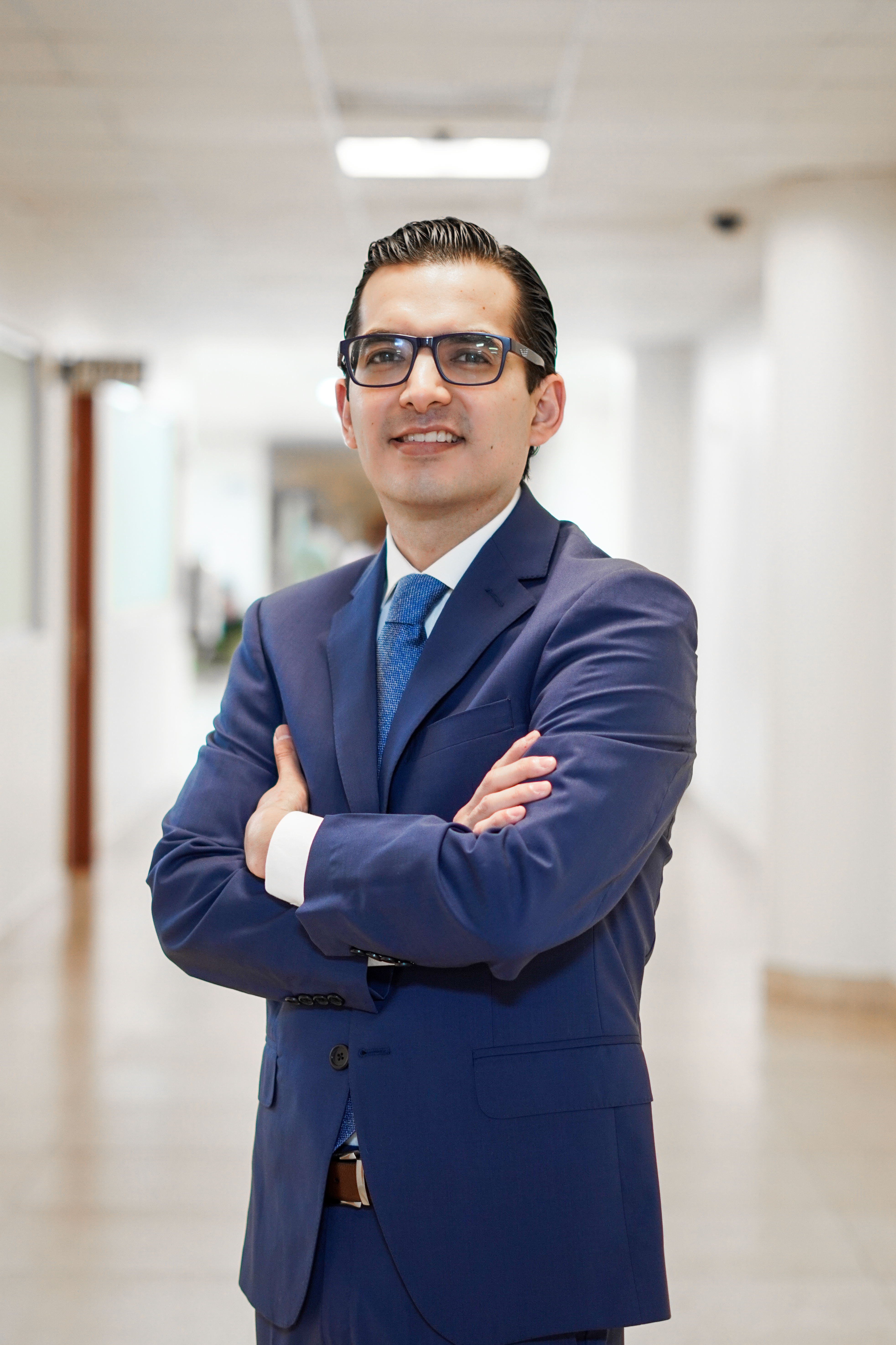 Dr. Marco Pineda